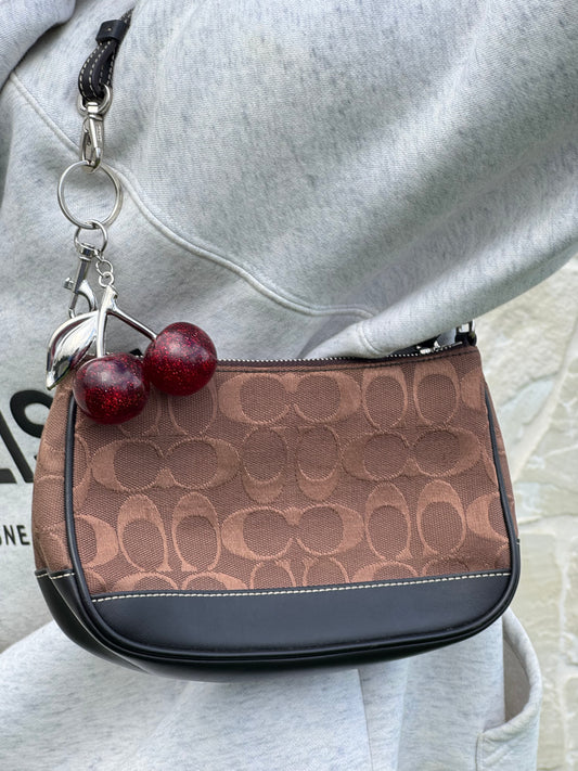 Chocolate Coach Demi