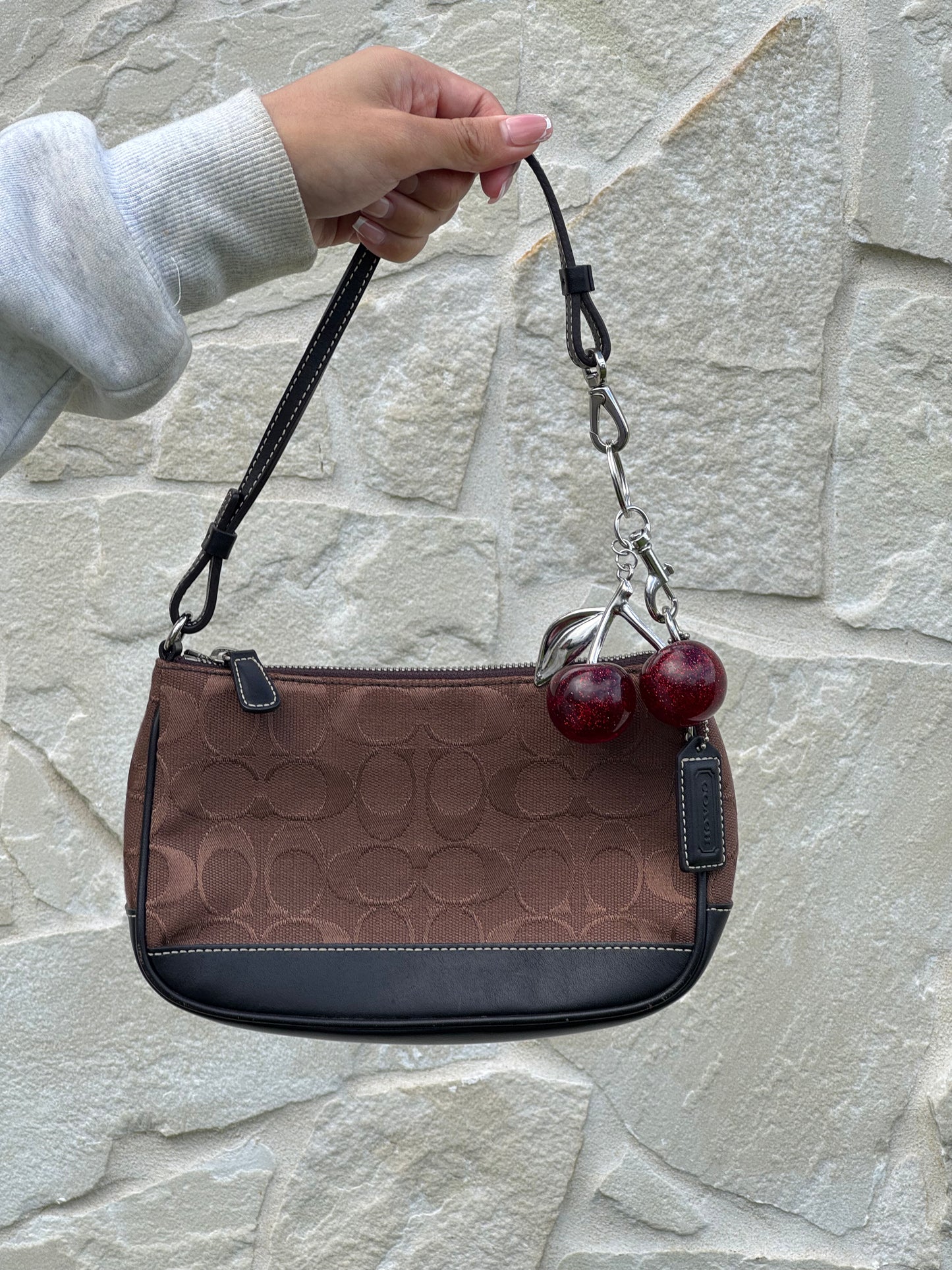 Chocolate Coach Demi